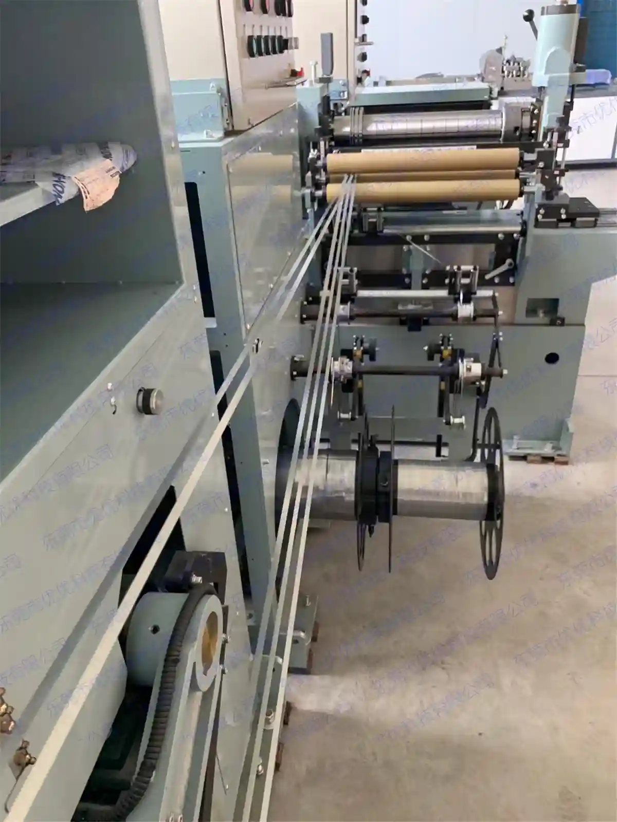 กระบวนการตัดและหั่นเหล็กซิลิกอนบางเฉียบ (ความกว้างขั้นต่ํา 5 มม.)